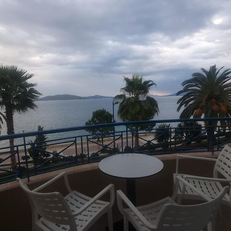Hotel Klironomi Sarandë エクステリア 写真
