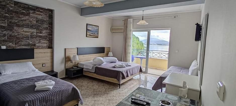 Hotel Klironomi Sarandë エクステリア 写真
