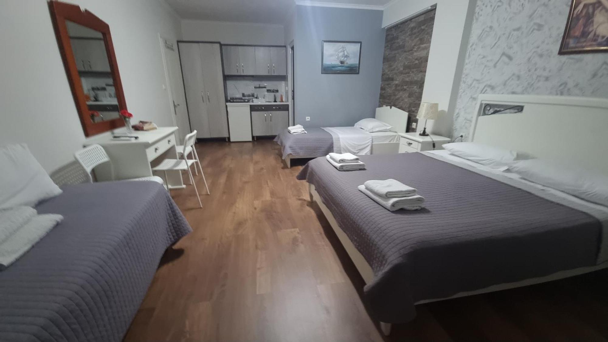 Hotel Klironomi Sarandë エクステリア 写真