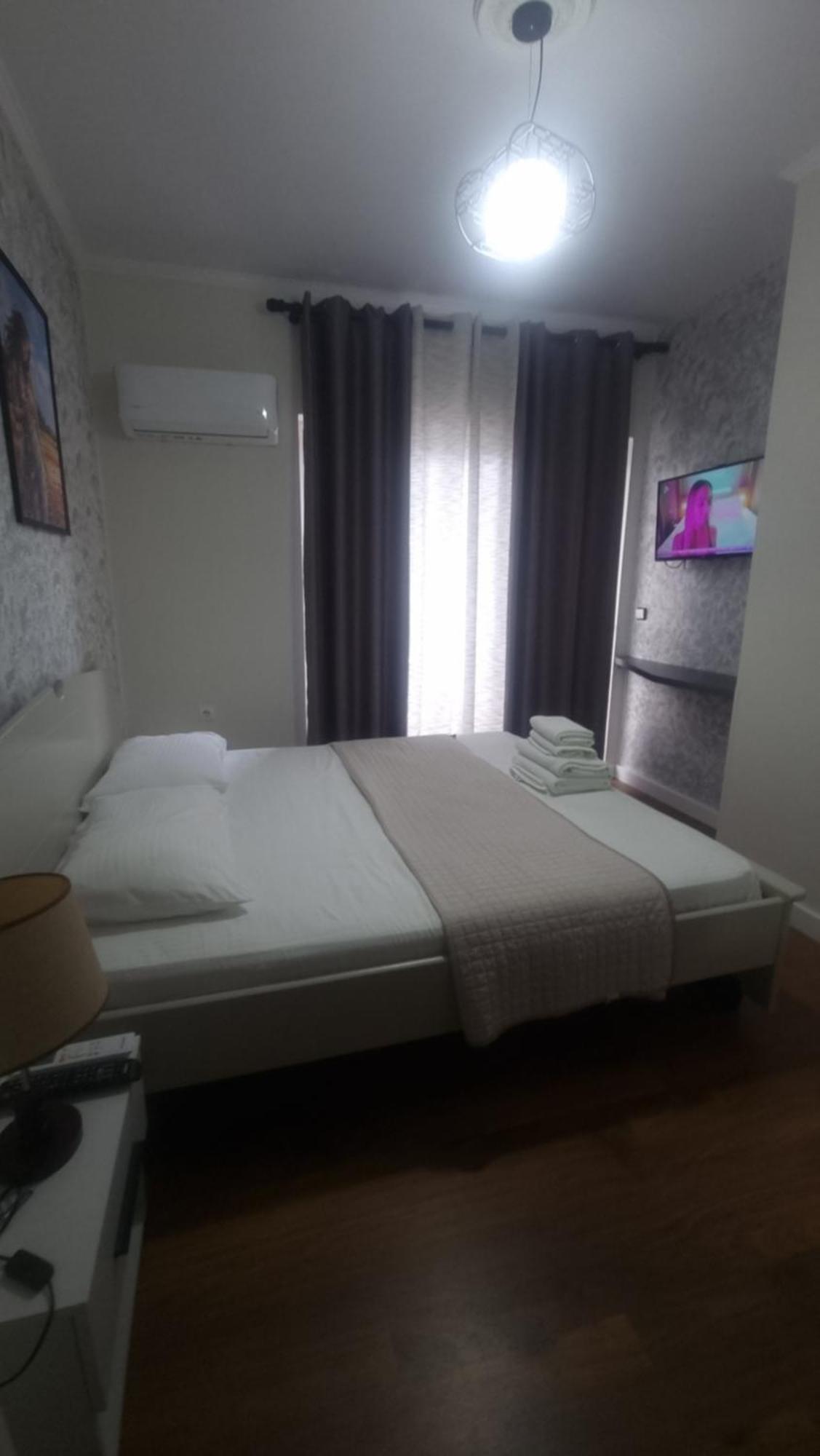 Hotel Klironomi Sarandë エクステリア 写真