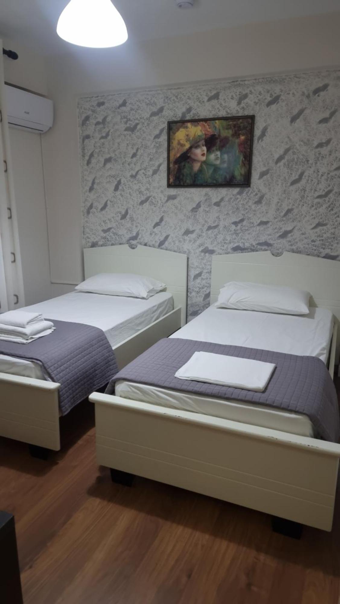 Hotel Klironomi Sarandë エクステリア 写真