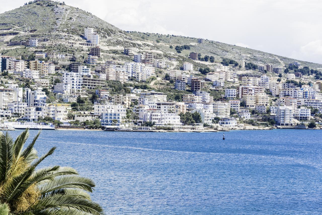 Hotel Klironomi Sarandë エクステリア 写真