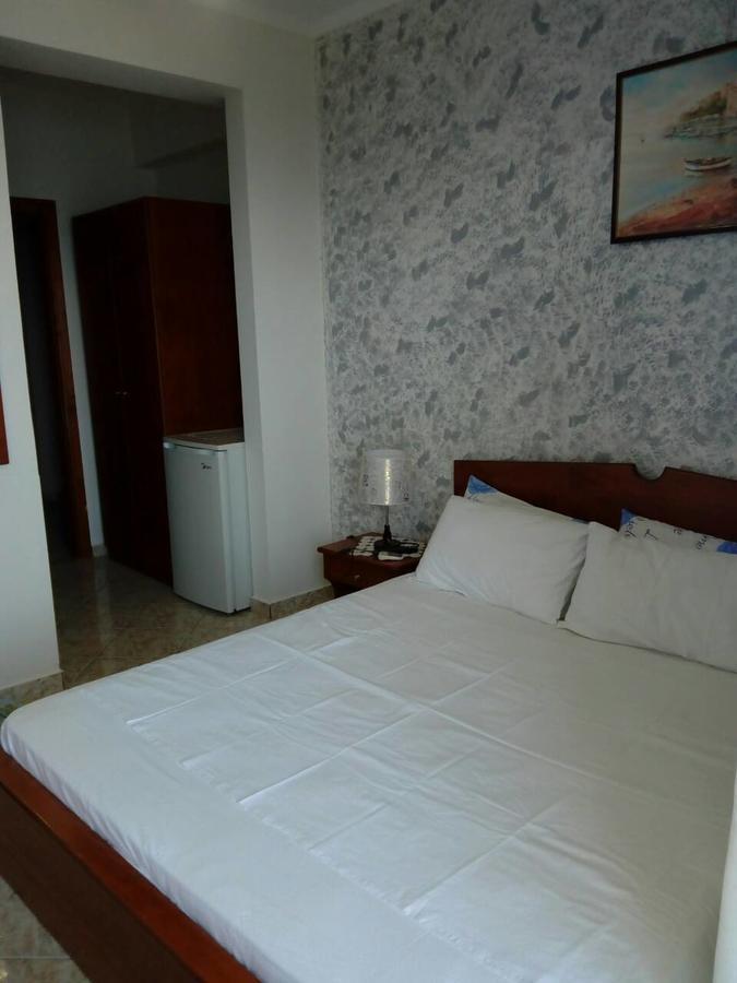 Hotel Klironomi Sarandë エクステリア 写真