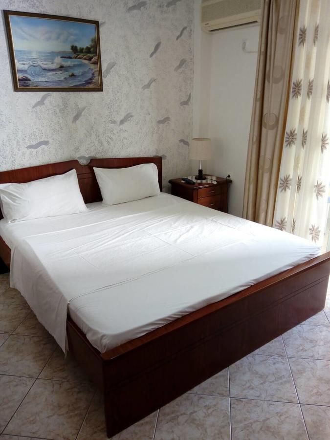 Hotel Klironomi Sarandë エクステリア 写真