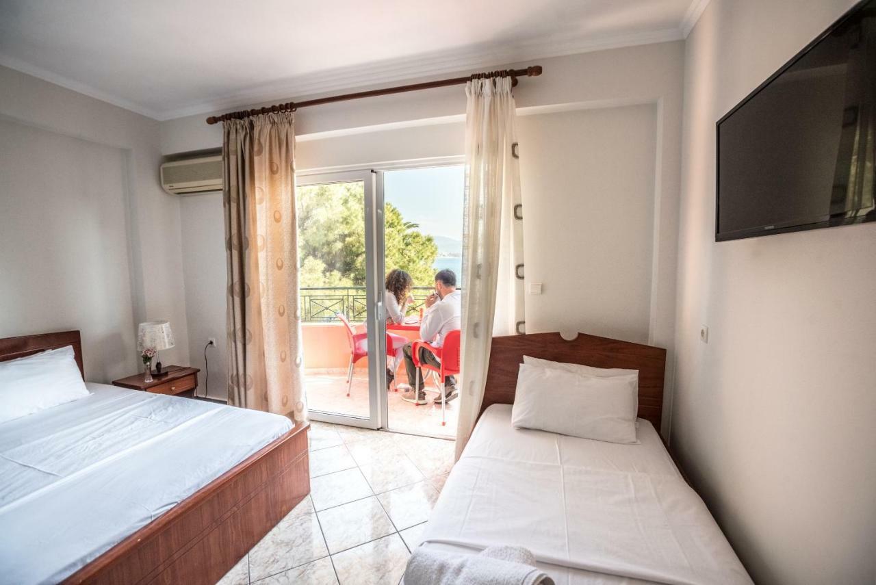 Hotel Klironomi Sarandë エクステリア 写真