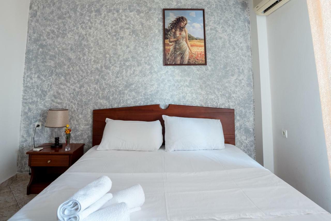 Hotel Klironomi Sarandë エクステリア 写真