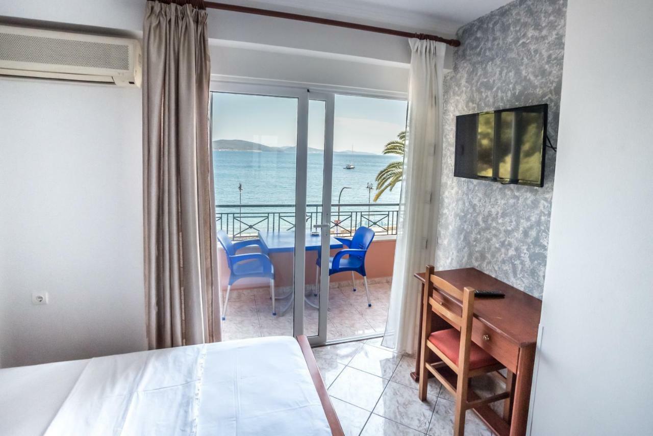 Hotel Klironomi Sarandë エクステリア 写真